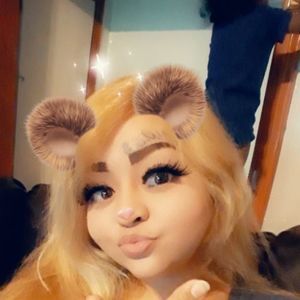 Meet your Posher, Alexandra